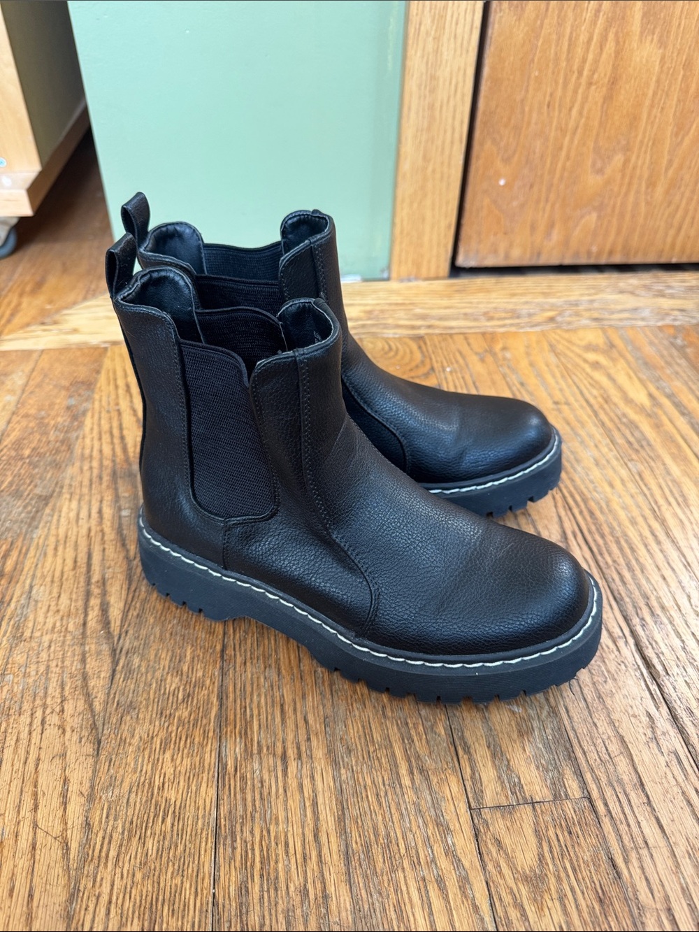 Joules Black Chunky Chelsea Lug Boots